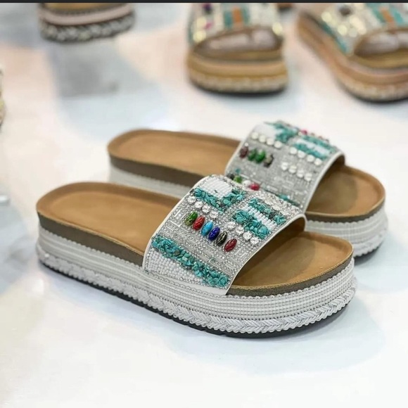 EMBELLISHED MULES SIZE 8 (38) - Picture 3 of 17